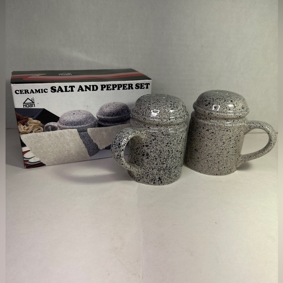 HOAN CERAMIC SPONGE WARE SALT & PEPPER SET MADE IN TAIWAN - Picture 13 of 14
